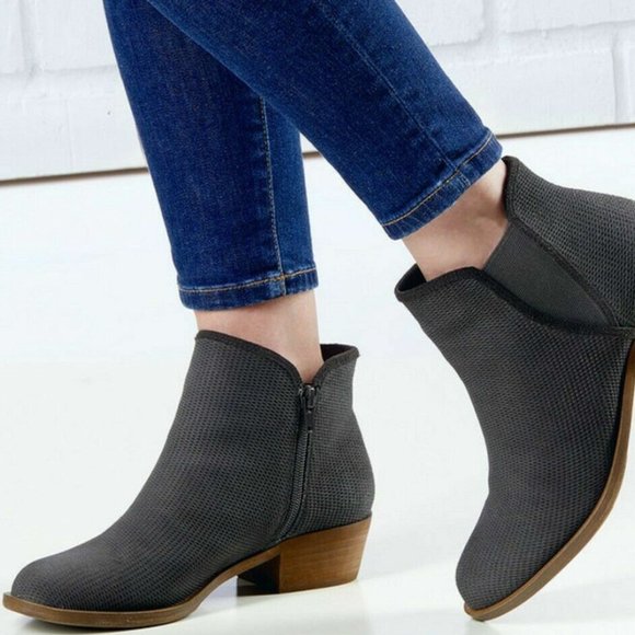 Kensie Shoes - Kensie Gerona Textured Leather Ankle Booties Shoe Gray Size 7